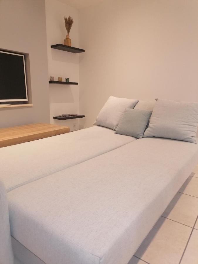Appartement Paisible Entre Terre Et Mer Cabrieres  Dış mekan fotoğraf