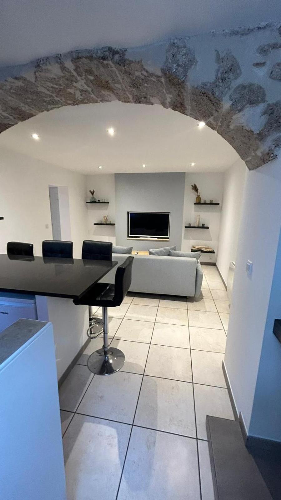 Appartement Paisible Entre Terre Et Mer Cabrieres  Dış mekan fotoğraf
